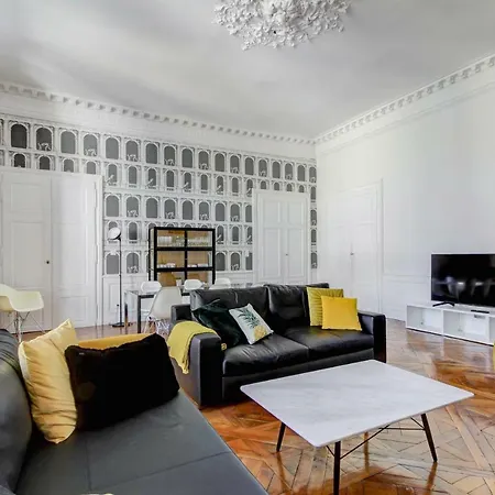 Le Pasteur - Cosy & Clean Apartament *